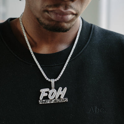 14k - "Family Of Hustlers" Pendant - Ice Out NY