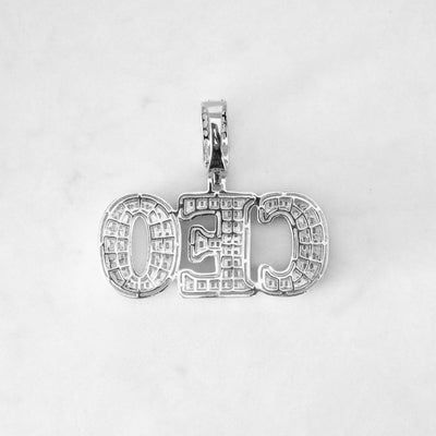 14k - Small "CEO" Pendant - Ice Out NY